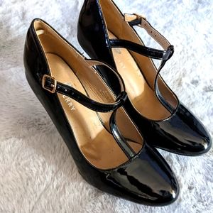 River Berry black heals!